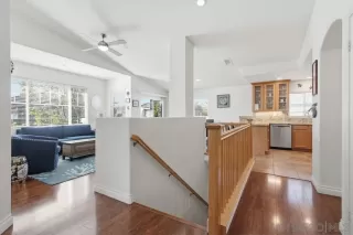 Photo #3: 250044835 Listing