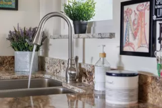 Photo #5: 250044856 Listing