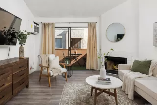 Photo #1: 250044909 Listing 