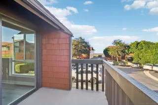 Photo #3: 250044929 Listing