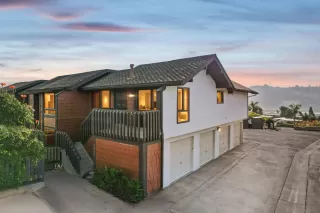 Photo #4: 250044929 Listing