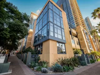 Photo #1: 250044935 Listing 