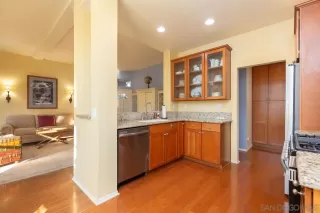 Photo #5: 250044980 Listing 