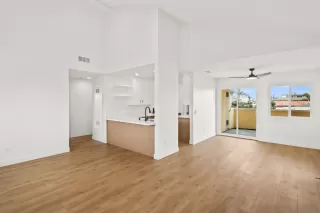 Photo #1: 250045021 Listing