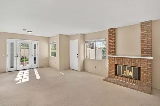 Photo #3: 250045079 Listing 