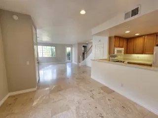 Photo #6: 250045102 Listing 