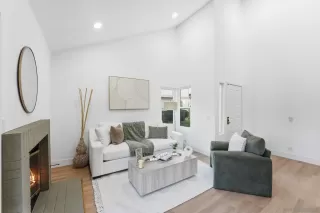 Photo #3: 250045116 Listing 