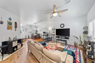 Photo #2: 250045124 Listing