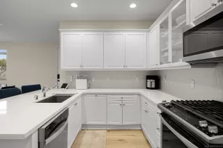 Photo #2: 250045134 Listing