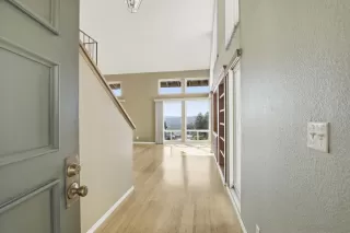 Photo #5: 250045158 Listing