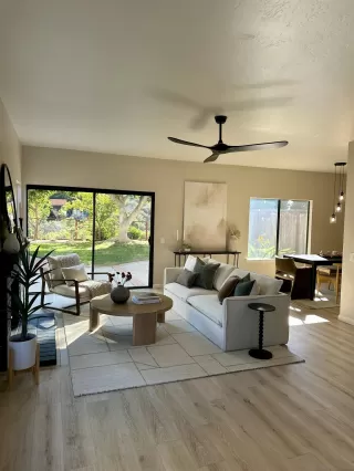 Photo #1: 250045196 Listing