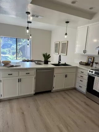 Photo #3: 250045196 Listing