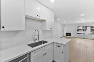 Photo #3: 250045213 Listing 