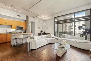 More Details about MLS # 250045229 : 1050 ISLAND AVE UNIT 422