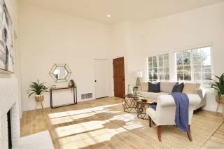 Photo #3: 250045306 Listing