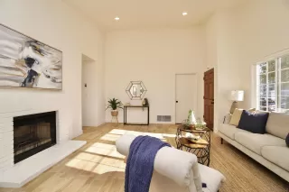 Photo #6: 250045306 Listing