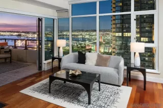 Photo #1: 250045321 Listing 