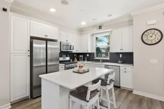 Photo #6: 250045326 Listing