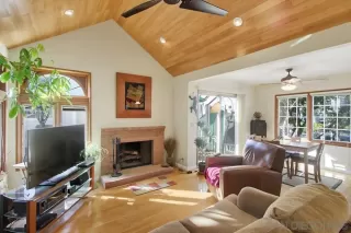 Photo #1: 250045377 Listing