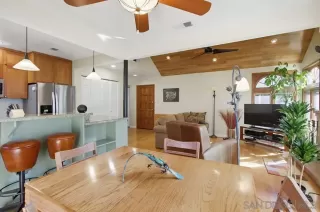 Photo #2: 250045377 Listing