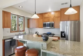 Photo #3: 250045377 Listing