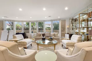 Photo #2: 250045382 Listing