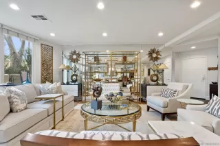 Photo #5: 250045382 Listing