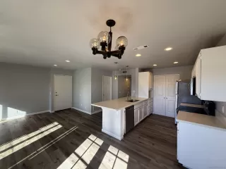 Photo #5: 250045443 Listing