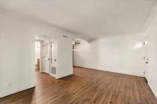 Photo #6: 250045452 Listing