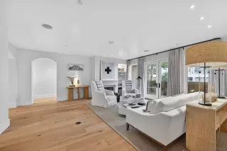 Photo #4: 250045474 Listing