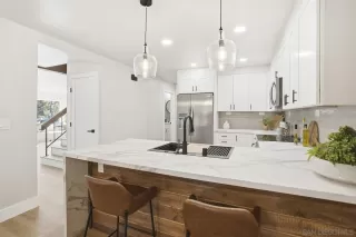 Photo #3: 250045528 Listing