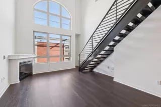 Photo #4: 250045656 Listing