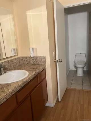 Photo #5: 250045677 Listing