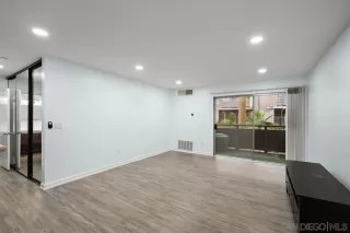 Photo #1: 250045701 Listing