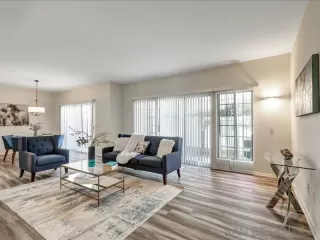 Photo #2: 250045728 Listing