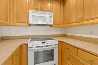 Photo #4: 250045738 Listing