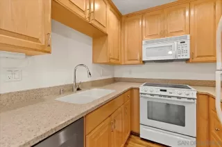 Photo #6: 250045738 Listing