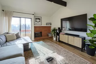 Photo #4: 250045743 Listing