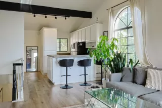 Photo #6: 250045743 Listing