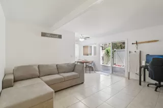 Photo #3: 250045776 Listing