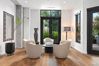 Photo #1: 250045785 Listing