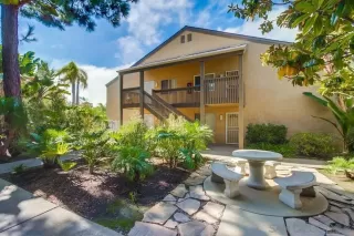 Photo #1: 250045805 Listing