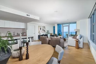 Photo #4: 250045807 Listing