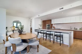 Photo #5: 250045807 Listing