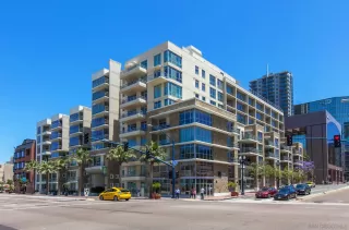 More Details about MLS # 250045819 : 1431 PACIFIC HWY UNIT 710