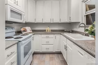 Photo #2: 250045877 Listing