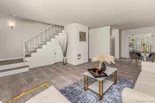 Photo #6: 250045877 Listing