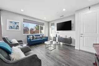 Photo #4: 250045916 Listing