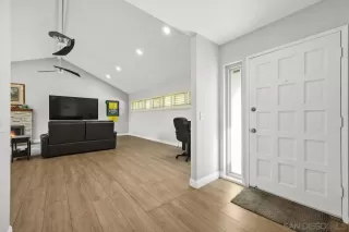 Photo #6: 250045965 Listing 