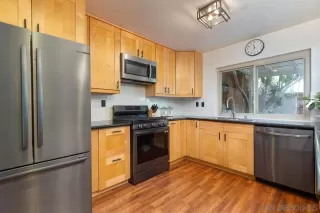 Photo #6: 250045977 Listing 